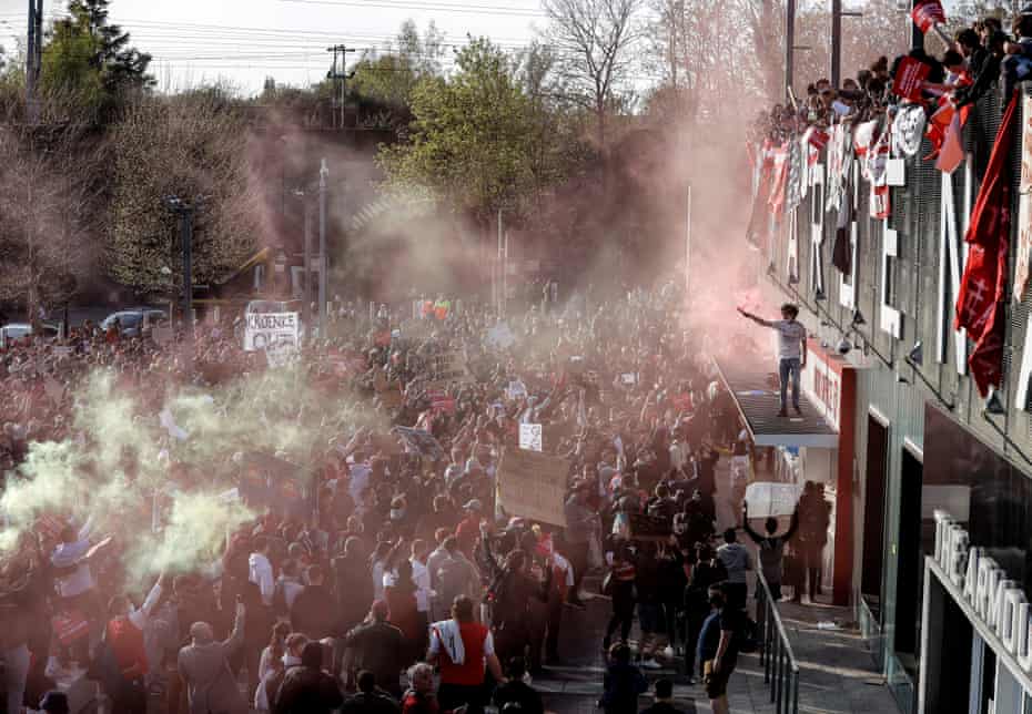 Arsenal fans stage a protest against the current owner Stan Kroenke outside the ground before the Premier League match between Arsenal and Everton at the Emirates Stadium on April 23rd 2021.