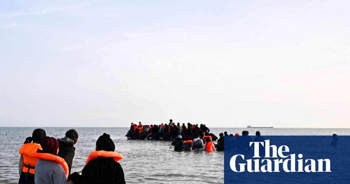 French police accused of rising use of violence to stop Channel crossings