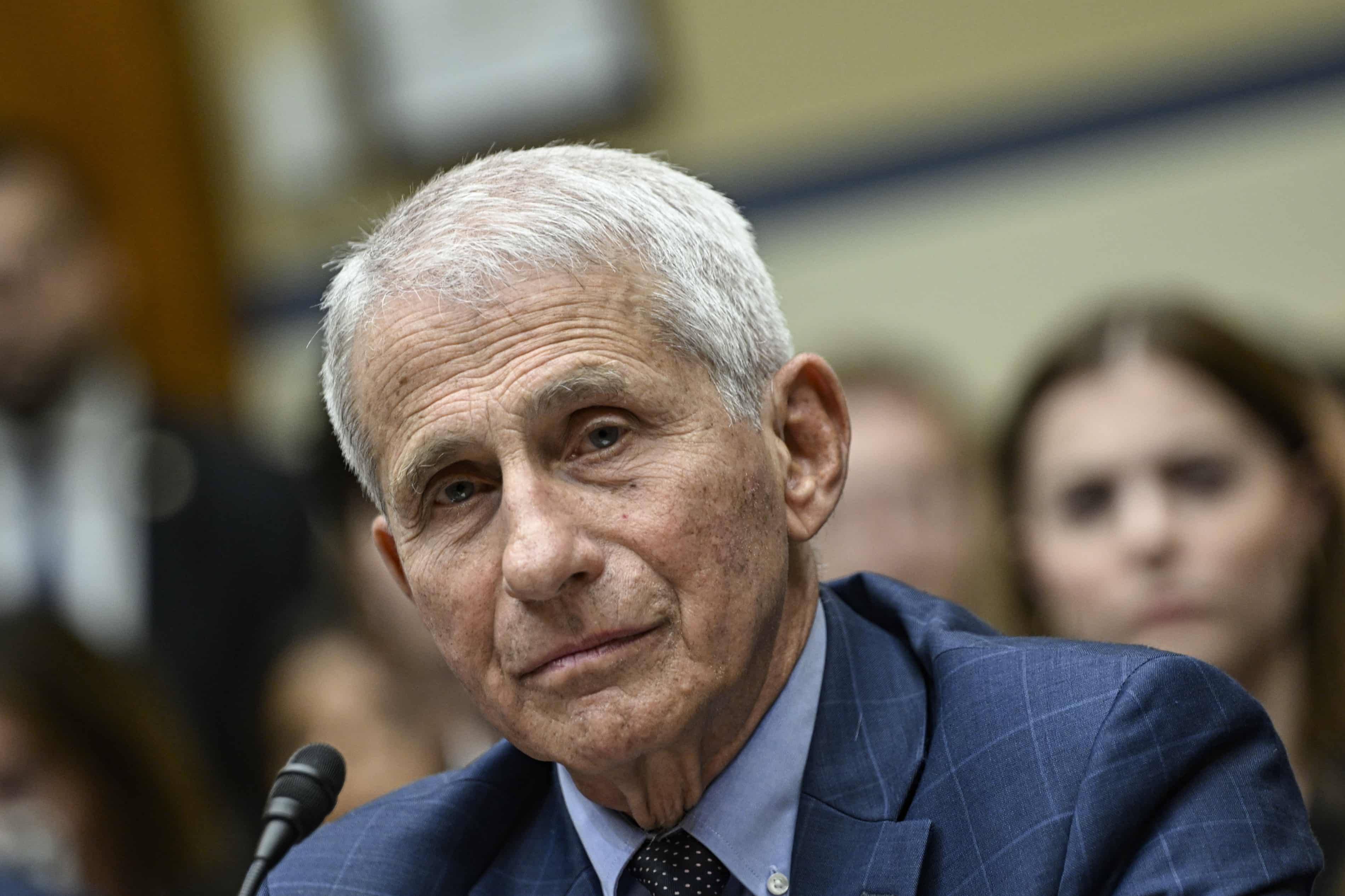 Fauci describes ‘credible death threats’ for overseeing US Covid-19 response (theguardian.com)