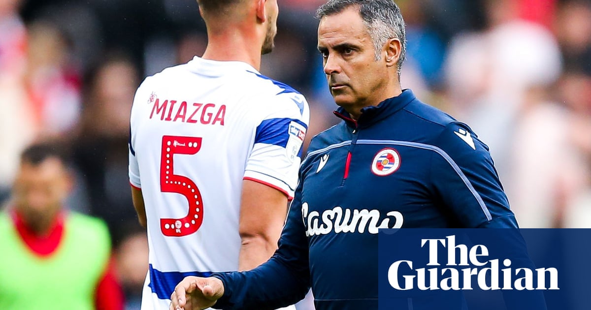 Reading sack manager José Gomes