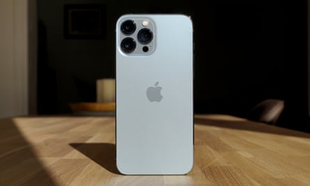 iPhone 13 Pro Max review: Apple's heavyweight super phone