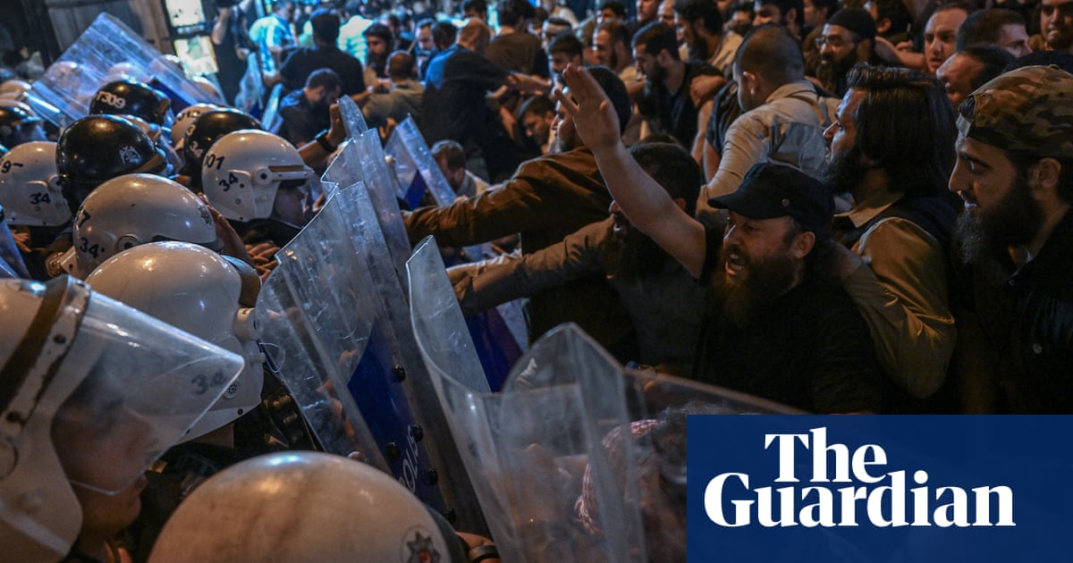 Clashes and arrests in Turkey over magazine cartoon allegedly depicting prophet Muhammad