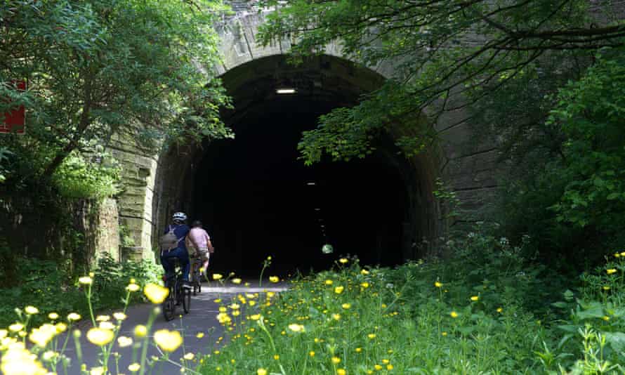 Cyclists on the Bristol to Bath cycle path