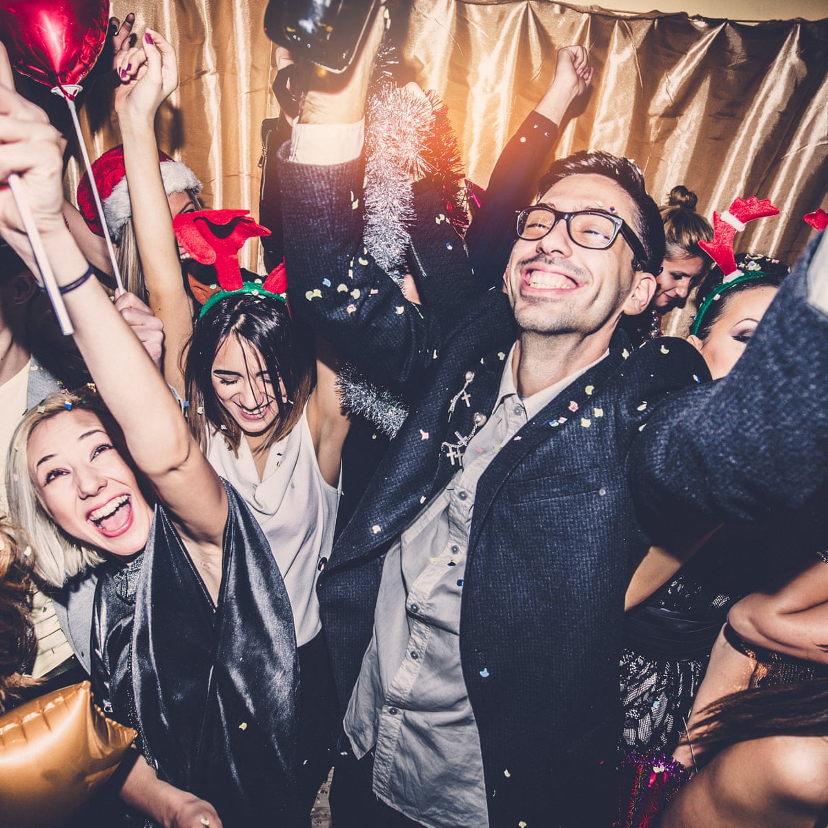 New Years Kiss Covid Covid Is It Safe To Kiss This Christmas It S A Risk Say Scientists Coronavirus The Guardian New Years Kiss Covid Covid Is It Safe To Kiss This Christmas It S A Risk Say Scientists Coronavirus The Guardian