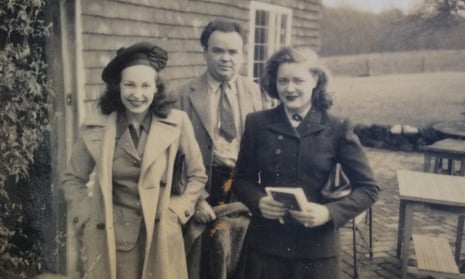 Lys Dunlap, Cyril Connolly and Sonia Brownell in the mid-1940s.