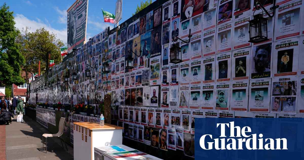 Met investigating suspected arson attack on north London memorial wall