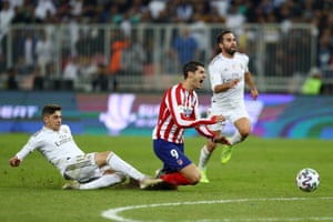 Real Madrid Beat Atletico Madrid On Penalties To Win Spanish Supercopa Final As It Happened Football The Guardian