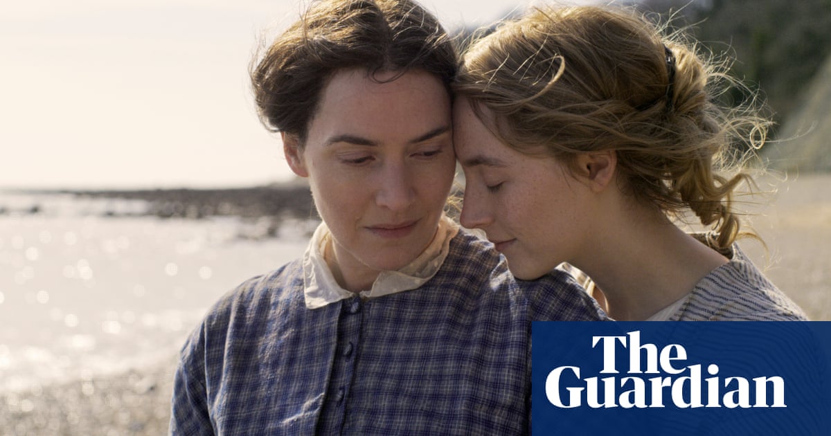 Kate Winslet and Saoirse Ronan fall in love in first Ammonite trailer