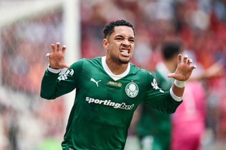 Vitor Roque of Palmeiras.