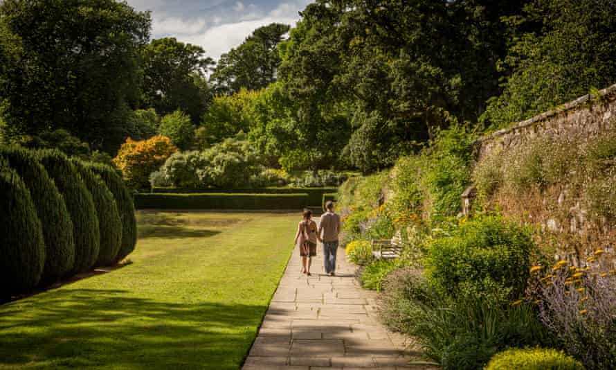 Dartington, Devon - Gardens in Dartington