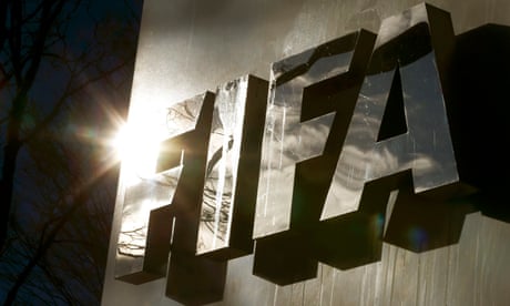 Ukraine FA urges Fifa and Uefa to exclude Russia over Crimean clubs
