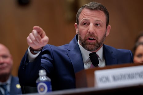 参议员马克韦恩·穆林