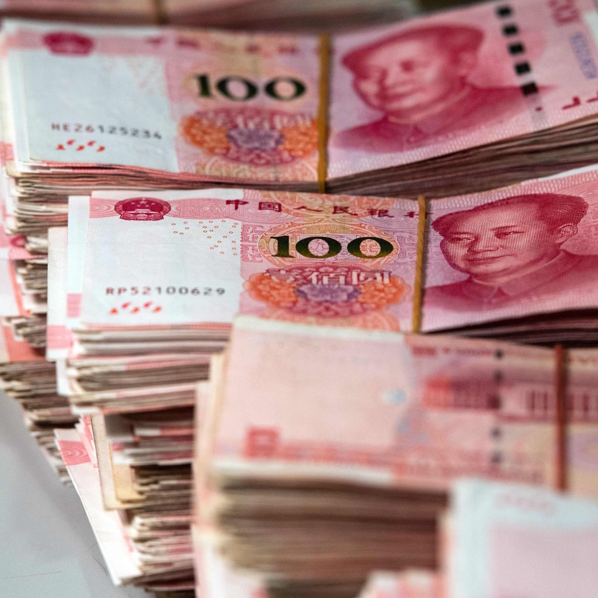 China S Yuan Sinks Amid Fears Beijing May Give Up On Us Trade Talks Chinese Economy The Guardian