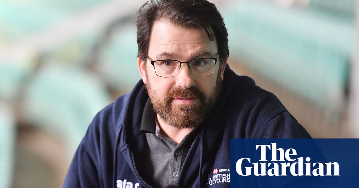 British Cycling chief steps down three weeks after controversial Shell deal