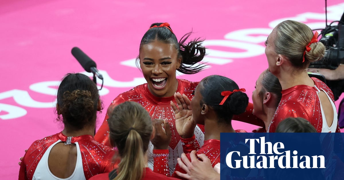 Abi Martin snatches Commonwealth bronze for England in gymnastics team final