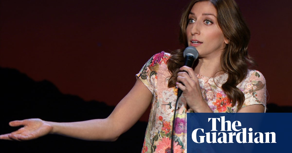 Call Chelsea Peretti Review She Welcomes Her Callers Warmly But Beware She S Easily Bored Television Radio The Guardian