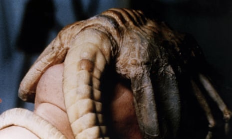 John Hurt as Kane with his pet facehugger in Alien. 