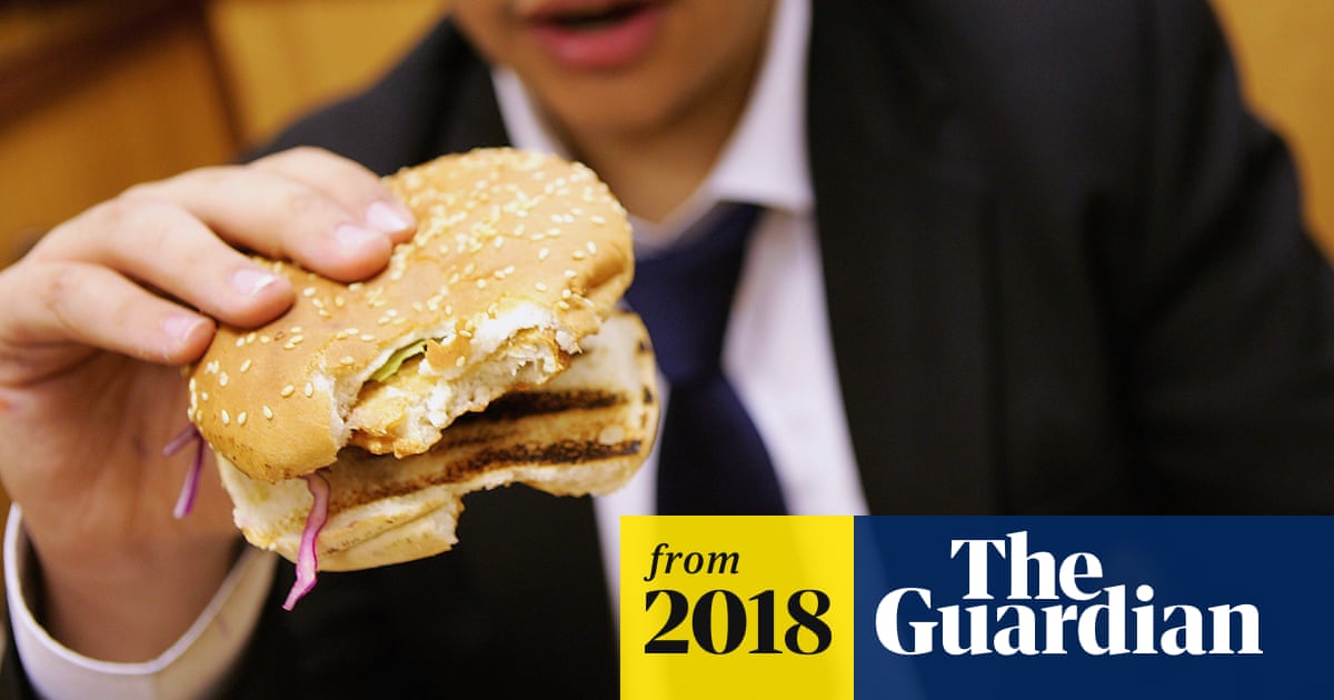 London mayor to ban junk food ads on tubes and buses