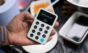 Cashless payment machine