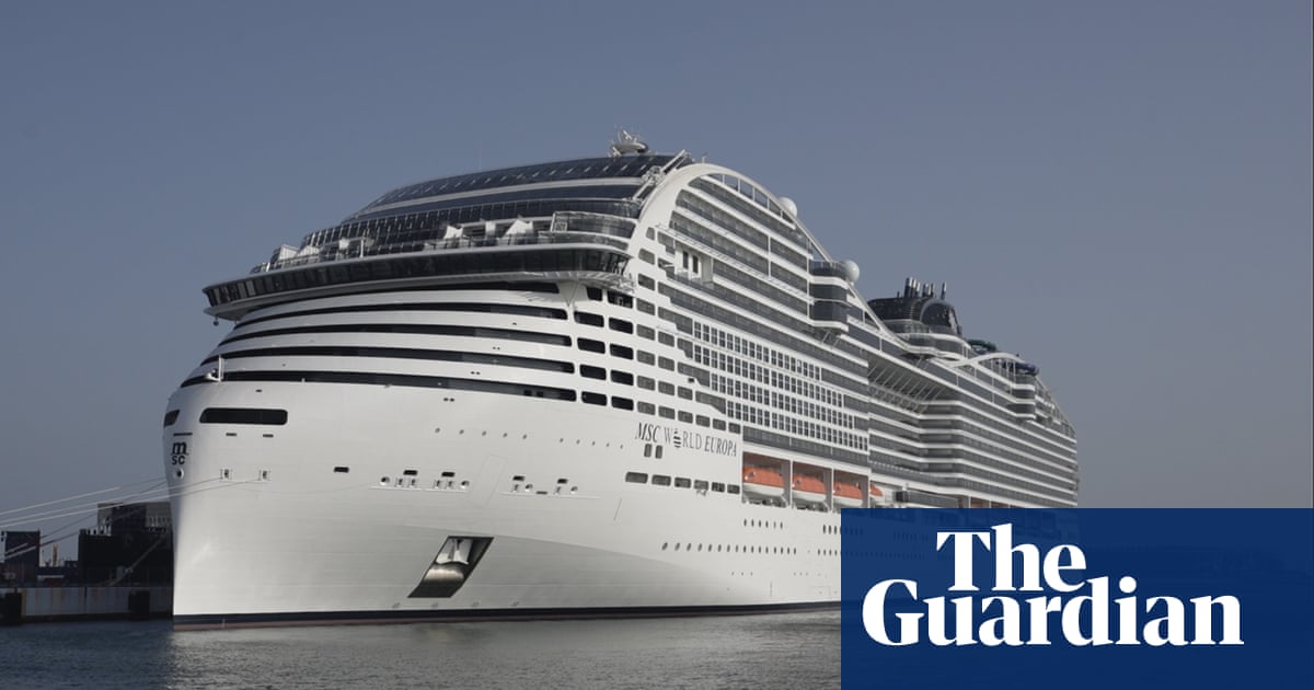 Cruise ship arrives at New York City harbor with dead whale caught on bow | New York