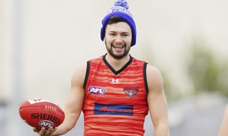 Afl Stays Positive As Covid 19 Test Result Leaves House Of Cards