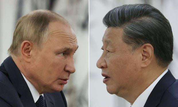Este conjunto de fotos creadas el 15 de septiembre de 2022 muestra a Vladimir Putin y Xi Jinping reunidos al margen de la cumbre de líderes de la Organización de Cooperación de Shanghái en Samarcanda.