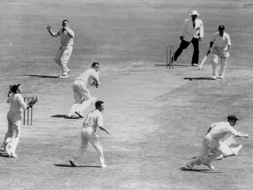 Peter May edges Alan Davidson past Richie Benaud at short gully in England’s second innings during a 1959 tour.
