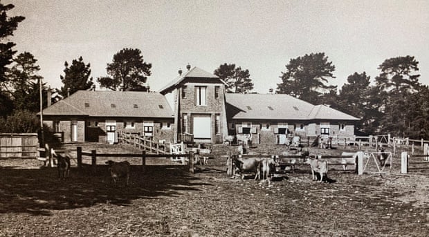 Black and white image of the former Fairfax family-owned 19th century dairy property in Retford Park