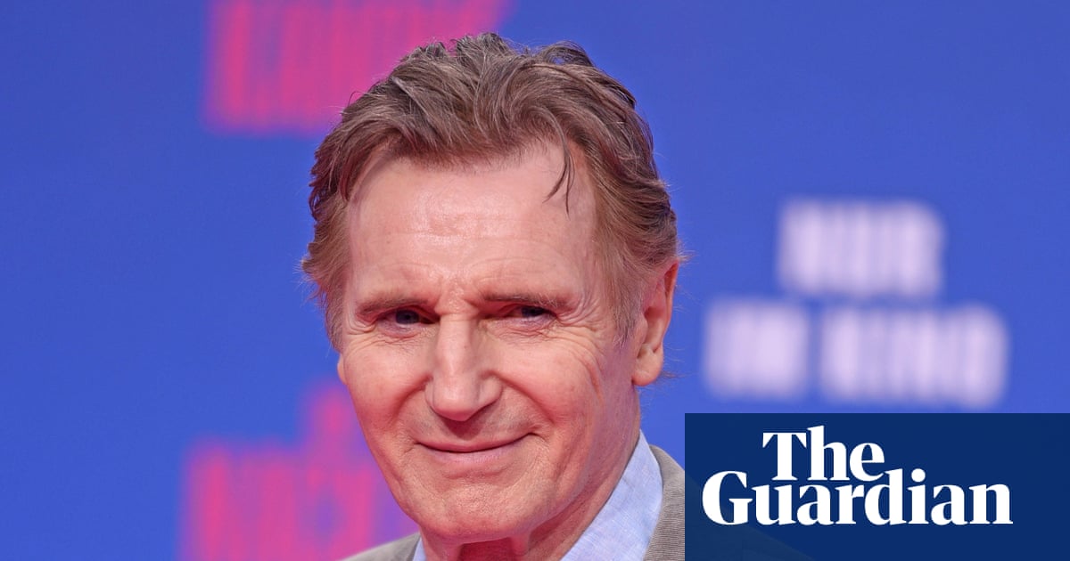 Liam Neeson niega ser antivacunas tras narrar documental sobre Covid Liam Neeson niega ser antivacunas tras narrar documental sobre Covid