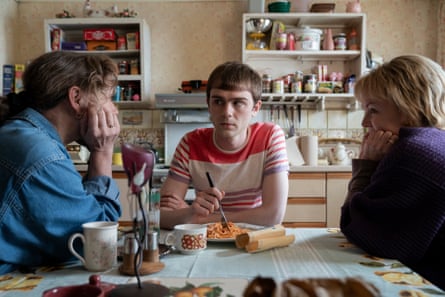 Niall (MiLori (Neve McIntosh), Niall (Mitchell Robertson), Maura (Marianne McIvor).