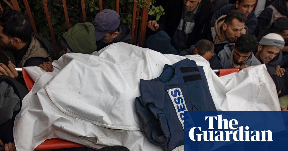 Three journalists among 11 Palestinians killed by Israeli forces in Gaza