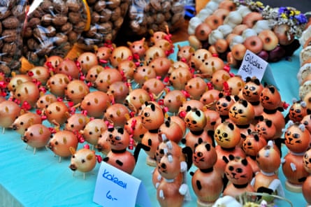 Models made from onions on display at the Bern onion fair