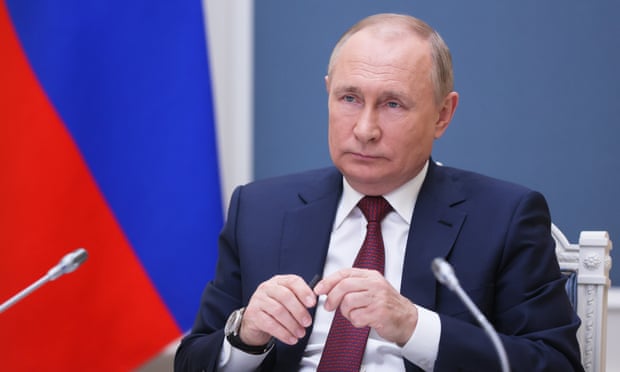 La Russie agira si les pays de l’OTAN franchissent les « lignes rouges » de l’Ukraine, selon Poutine