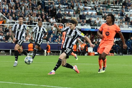 Anthony Gordon scores for Newcastle against Barcelona in the Champions League on 18 September 2025