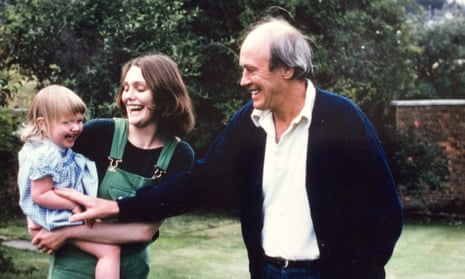 Sophie Dahl, with her mother, Tessa, and grandfather, Roald.