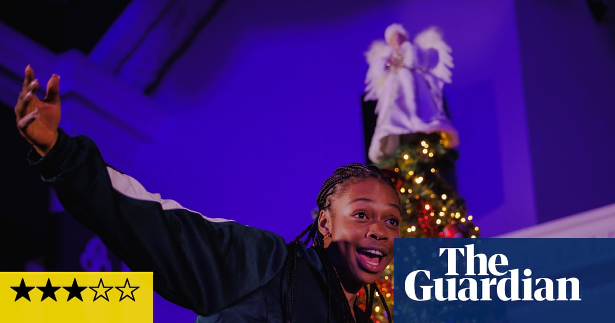 A Christmas Fair review – site-specific heartwarmer is bathed in goodwill-to-all sentiment | Christmas shows A Christmas Fair review – site-specific heartwarmer is bathed in goodwill-to-all sentiment | Christmas shows