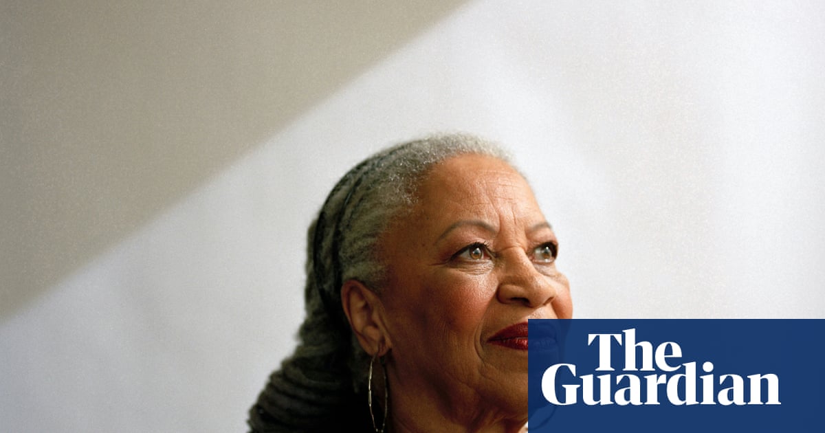 Toni al azar de Dana A. Williams: reseña sobre los años de edición de Toni Morrison Toni al azar de Dana A. Williams: reseña sobre los años de edición de Toni Morrison