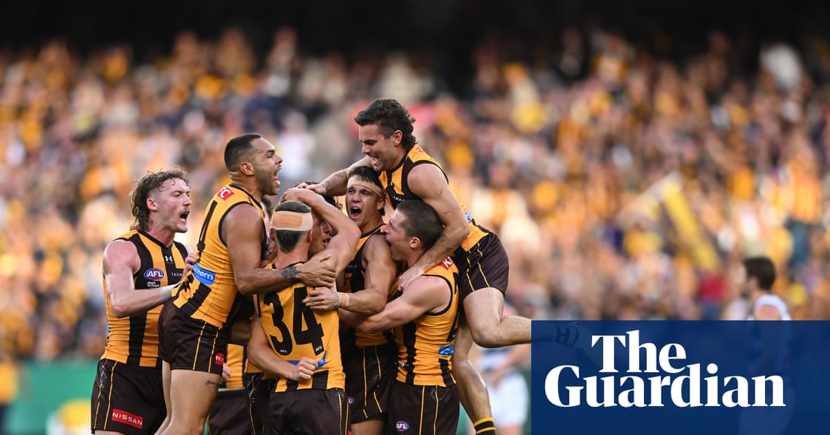 Sharper Hawks claim thriller over Cats with one mad minute of the utmost drama | Jonathan Horn
