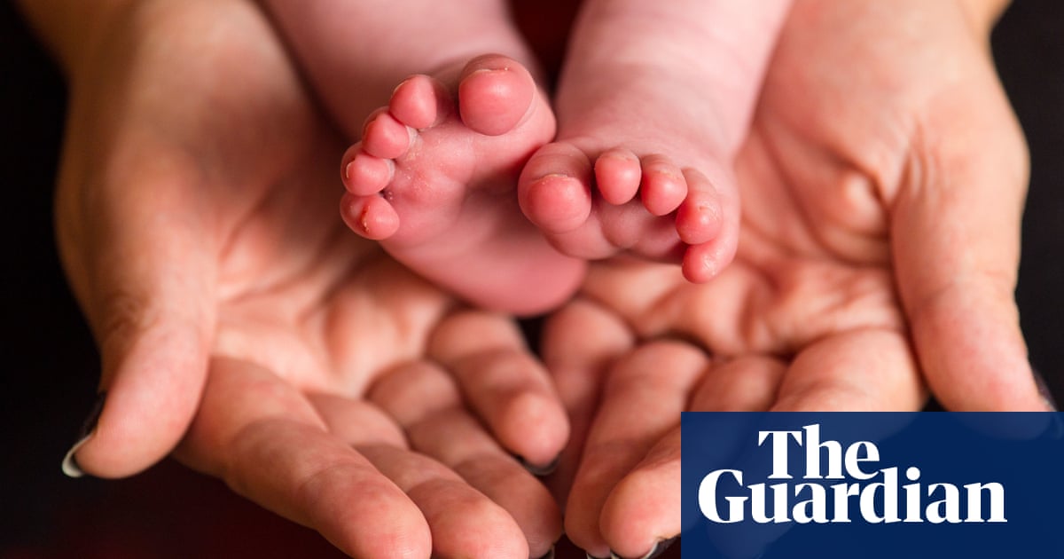 Most new mums say NHS six-week checks fail to focus on their health