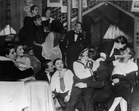 Patrons at Le Monocle night club in Paris in the 1920s.
