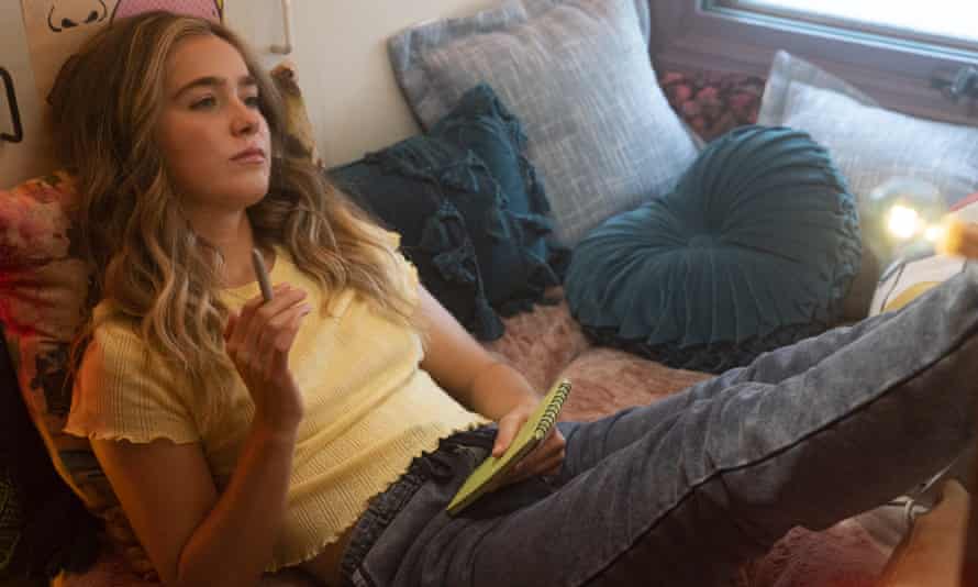 Haley Lu Richardson in Unpregnant.