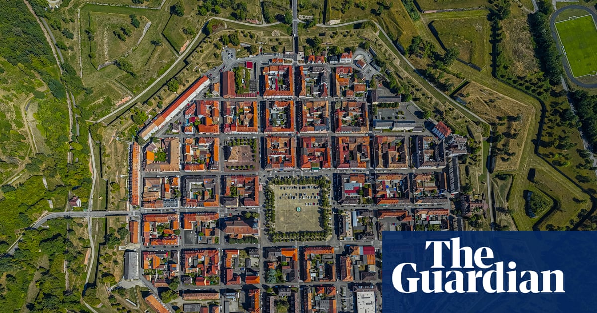 An octagonal city and the closed Acropolis: photos of the day Friday