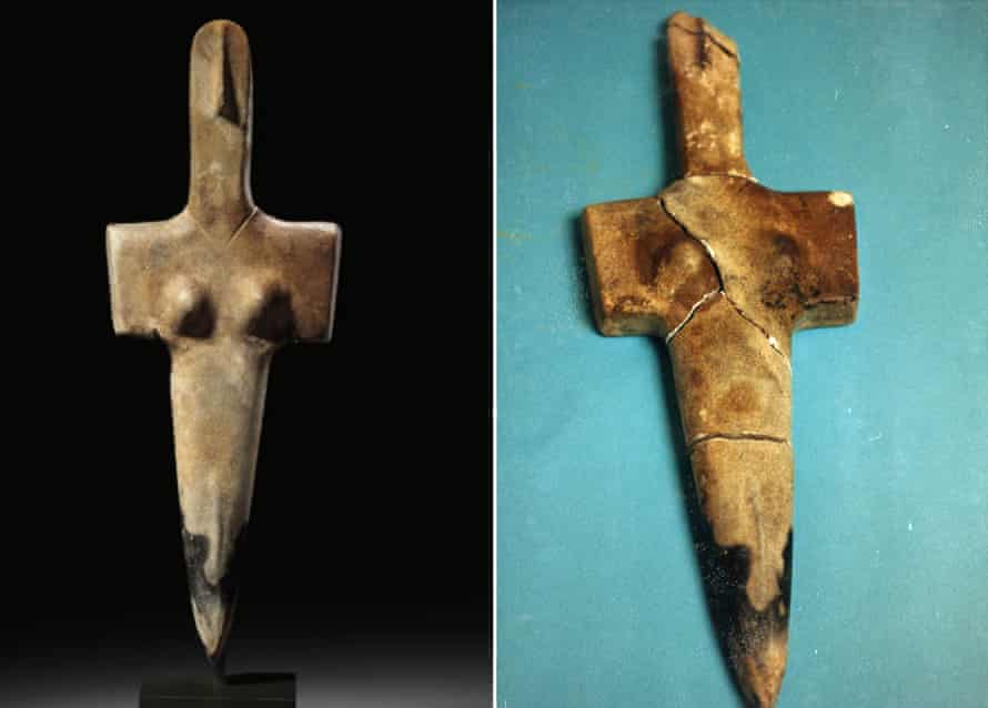 Sardinian idol fully restored at the Christie’s auction in December 2014 in New York. No mention of Medici in the ‘provenance’ - and right, broken in pieces and missing part of its head, in the Medici archive