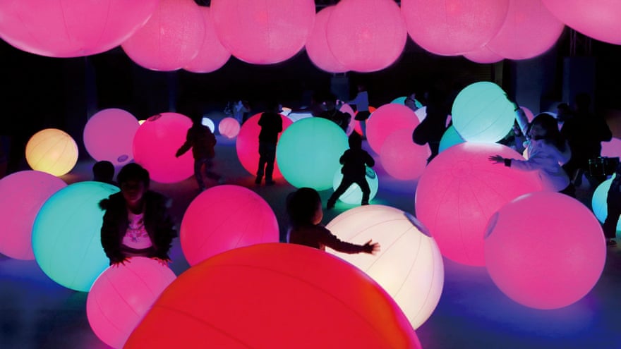 Light Ball Orchestra by the Japanese collective TeamLab