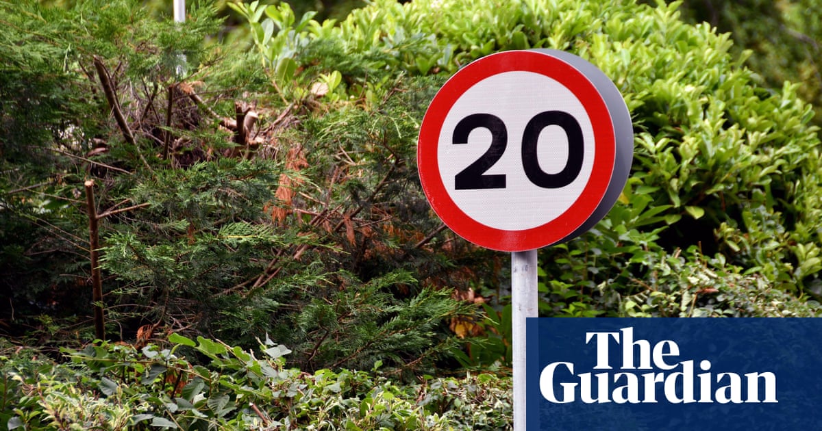 20mph speed limit splits opinion in Welsh market town | Road safety