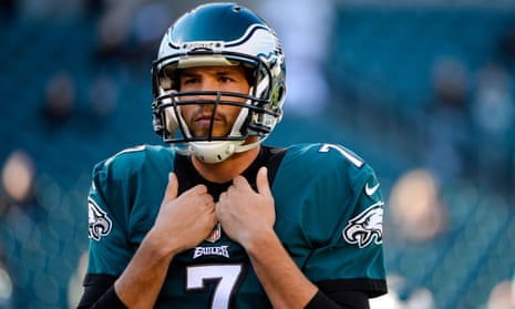 Sam Bradford booed by Eagles fans in Philadelphia return