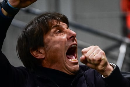 Antonio Conte reacts as Scott McTominay scores against Inter