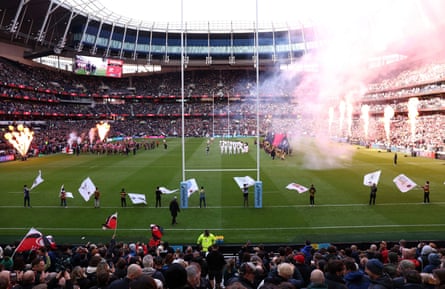 A view inside the ground prior to kick-off before the Gallagher Premiership match at the Tottenham Hotspur Stadium between Saracens and Harlequins in 2024