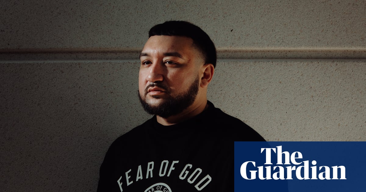 When an off-duty police officer was murdered in Chicago, Alex Villa was arrested and sent to prison for 10 years. The problem? He almost certainly didn’t do it