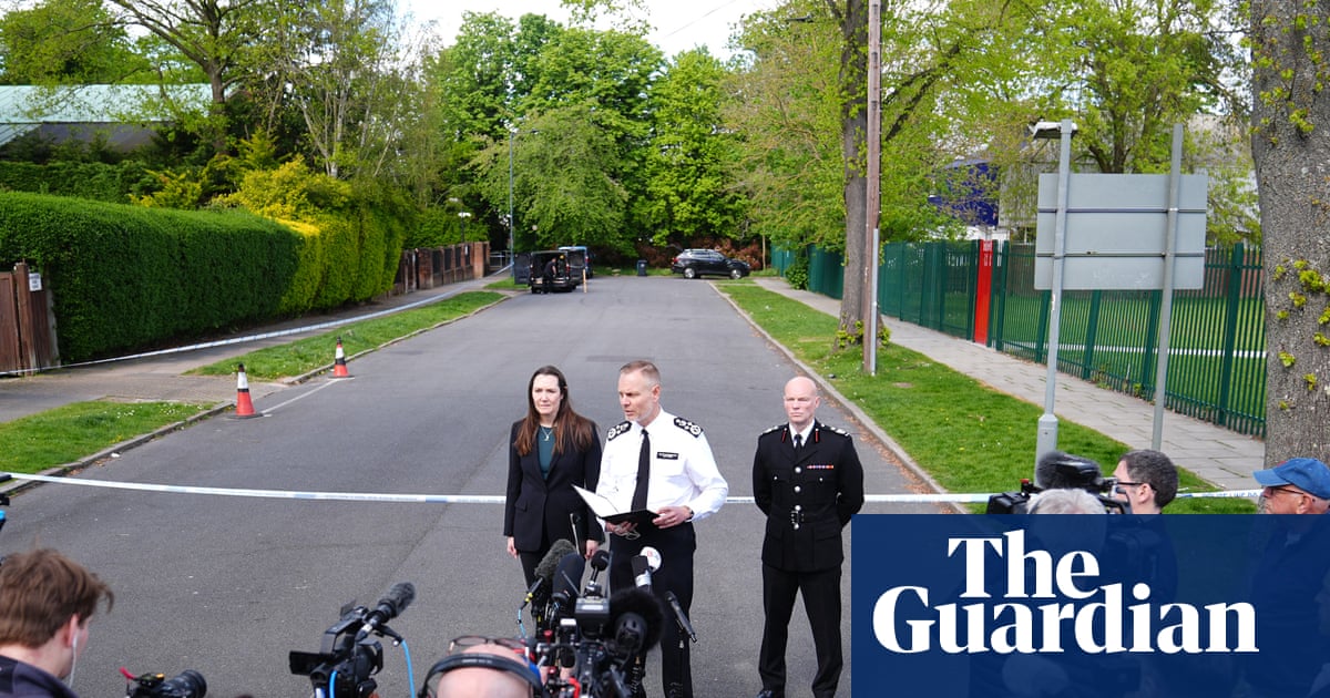 Teenager charged with arson after attack on synagogue in London